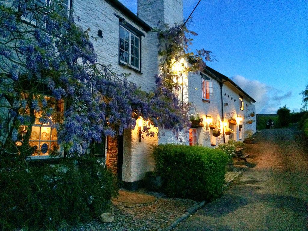 Old Church House Inn Newton Abbot Exterior foto